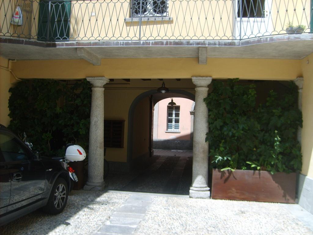 Le Tre Porte Como Vacanze Bagian luar foto